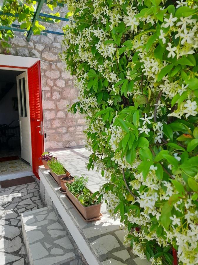 Vila Stone House In Buljarica Petrovac Exteriér fotografie