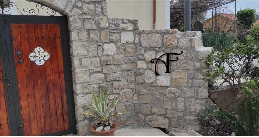Vila Stone House In Buljarica Petrovac Exteriér fotografie